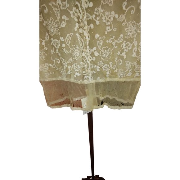 COPY - Vintage/Antique Lot of 5 Damaged/ Wounded Cream Various Era Blouses  "As… - Picture 2 of 16